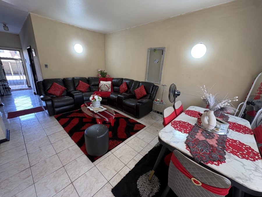 2 Bedroom Property for Sale in King Williams Town Central Eastern Cape